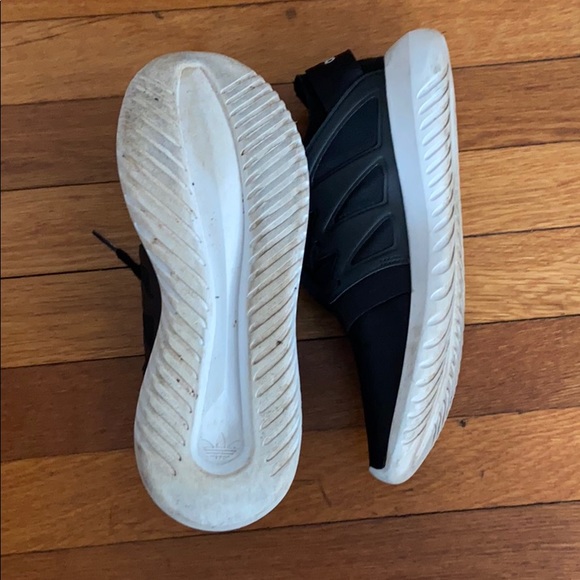 Adidas women’s tubular sneakers. - Picture 3 of 3